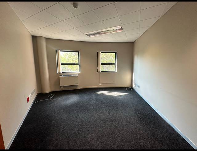 358M² OFFICE TO LET IN PARKTOWN
